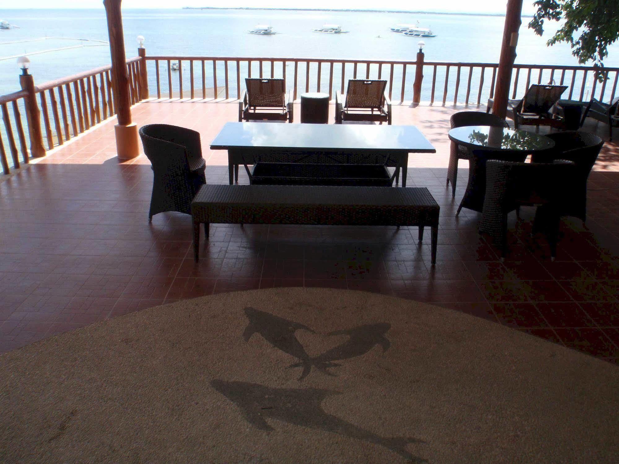 Punta House Hotel Lapu-Lapu City Exterior photo