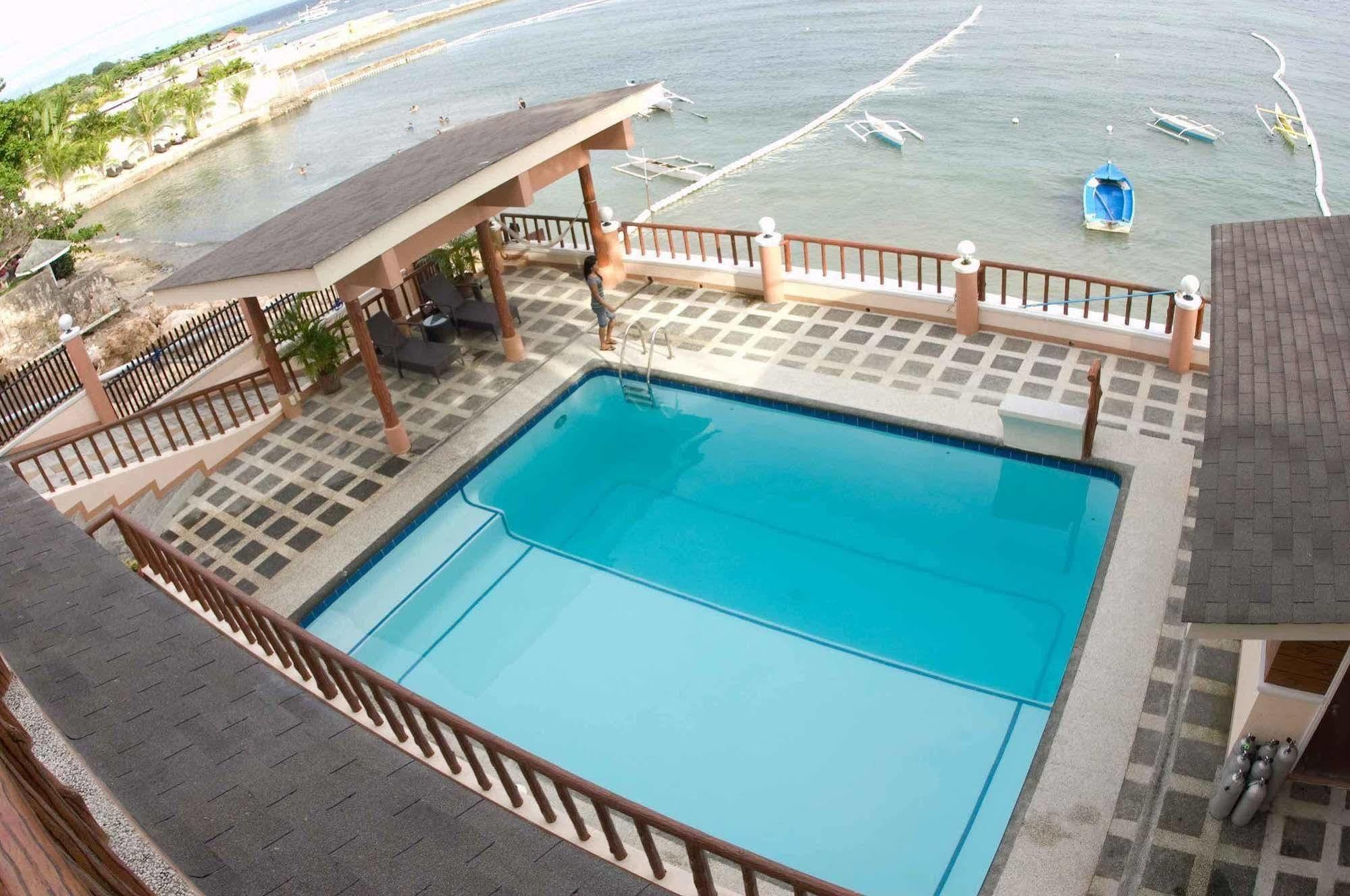 Punta House Hotel Lapu-Lapu City Exterior photo